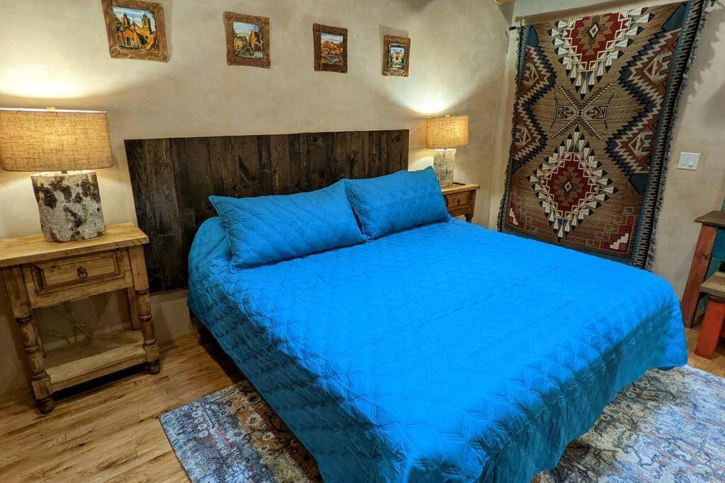 Magical Santa Fe Stay, Minutes From Town Square, Sleeps 4, Includes Free Parking And Outdoor Hot Tub! المظهر الخارجي الصورة