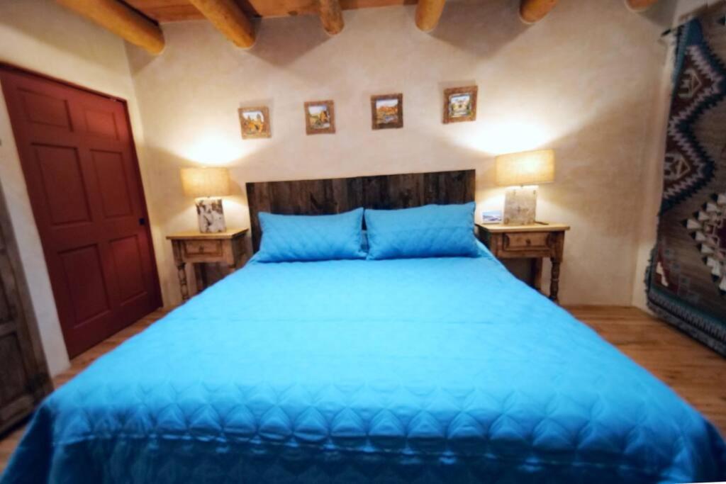 Magical Santa Fe Stay, Minutes From Town Square, Sleeps 4, Includes Free Parking And Outdoor Hot Tub! المظهر الخارجي الصورة