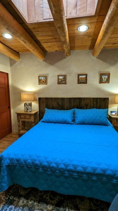 Magical Santa Fe Stay, Minutes From Town Square, Sleeps 4, Includes Free Parking And Outdoor Hot Tub! المظهر الخارجي الصورة