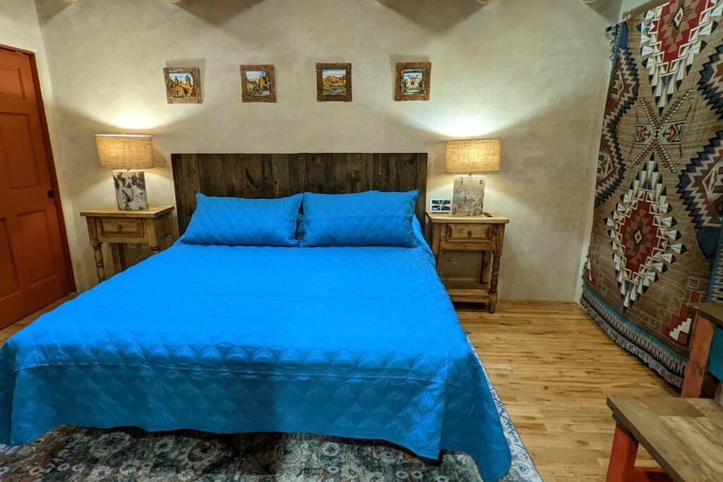 Magical Santa Fe Stay, Minutes From Town Square, Sleeps 4, Includes Free Parking And Outdoor Hot Tub! المظهر الخارجي الصورة